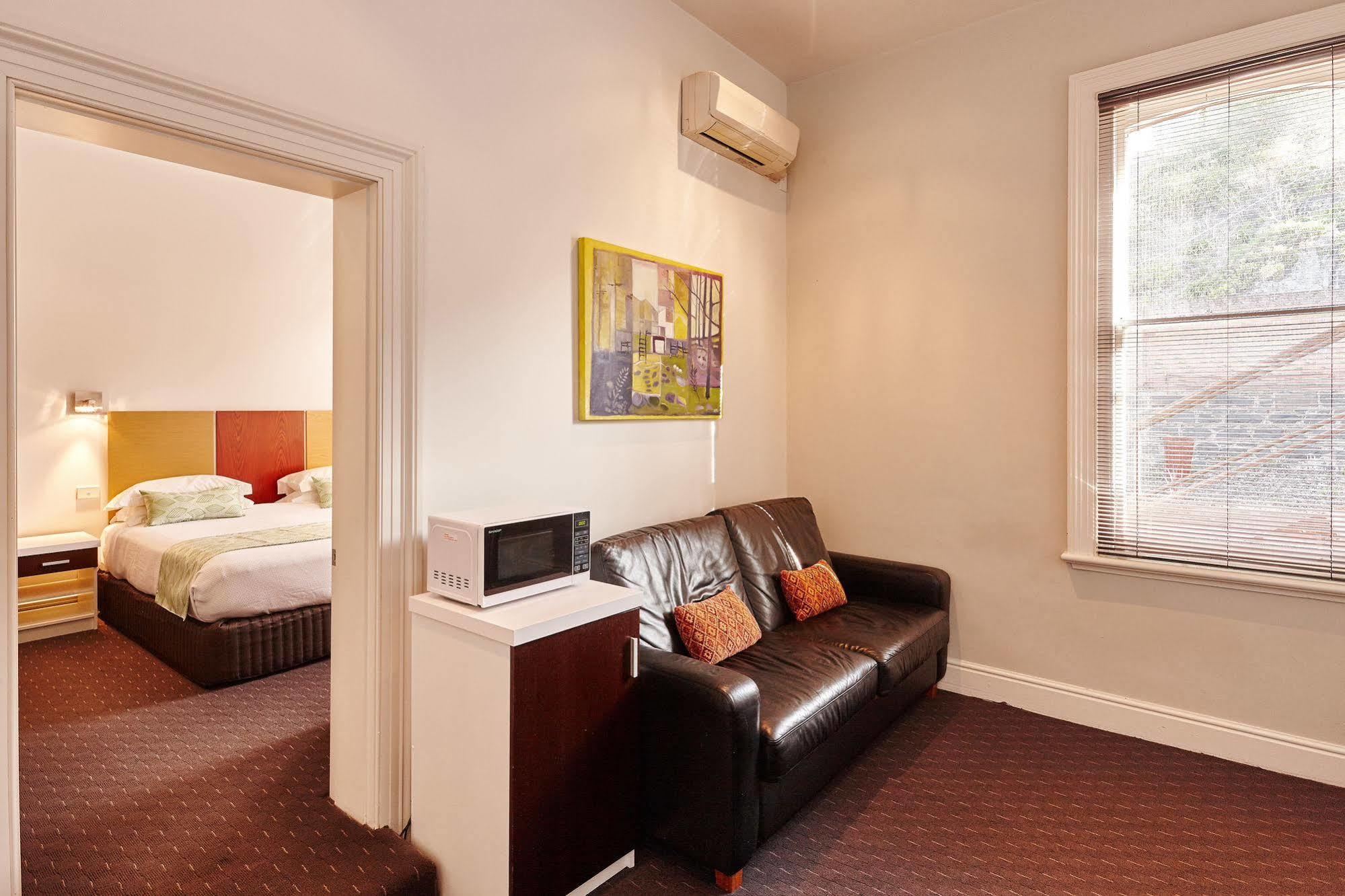 Auldington Hotel Launceston Exteriör bild